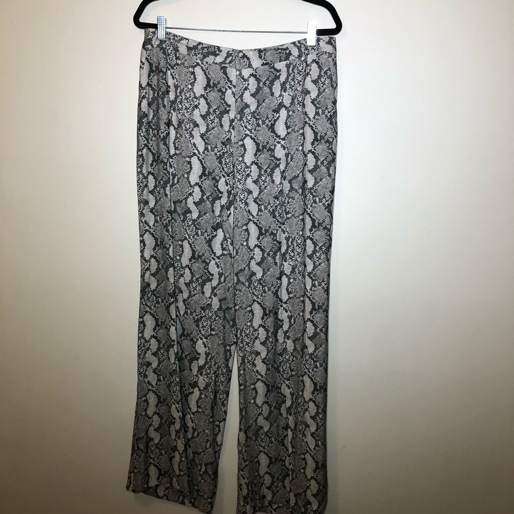 H&M women’s plus size snake print trouser pants 12